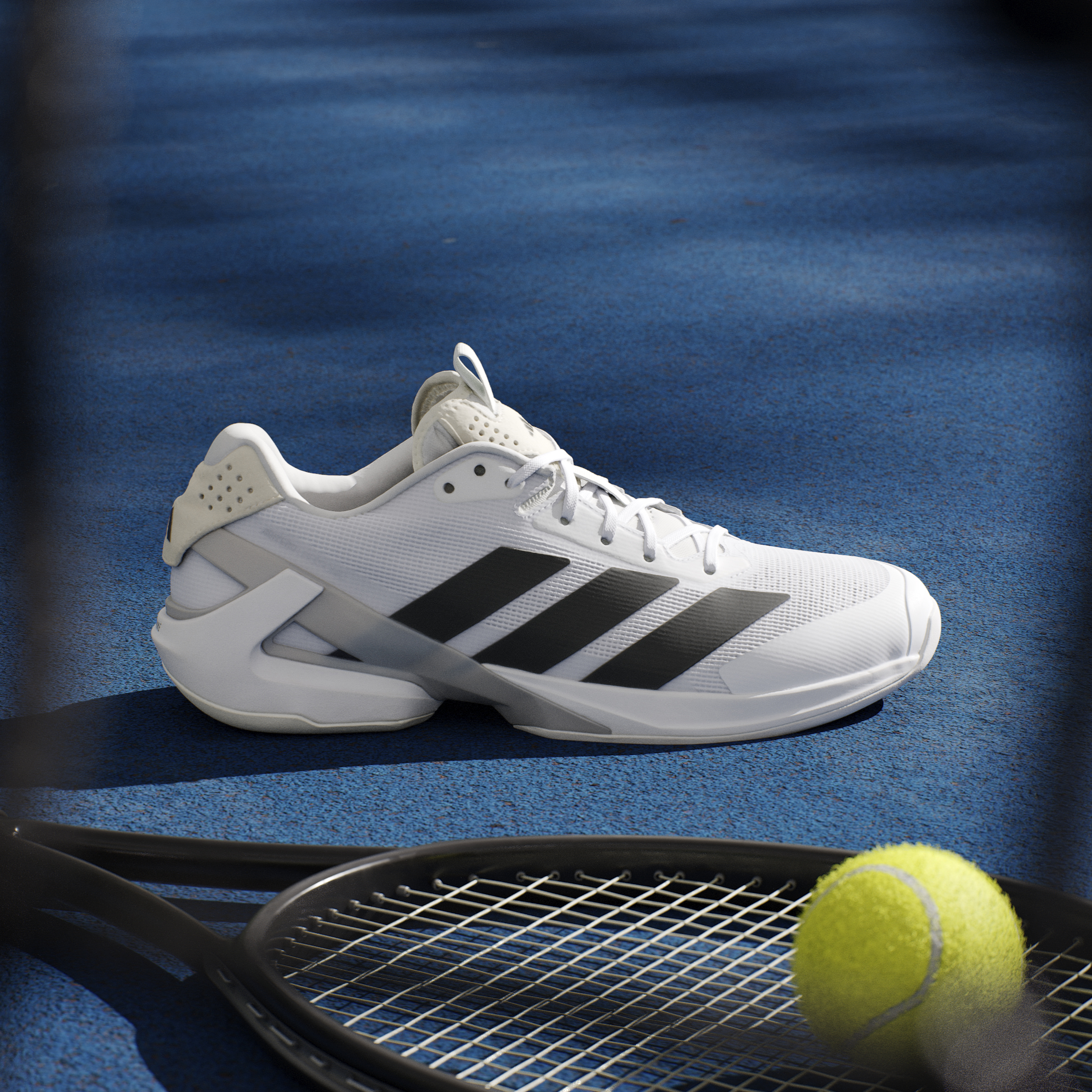 Ie1376 15 Footwear Photography Heromrktng View 3