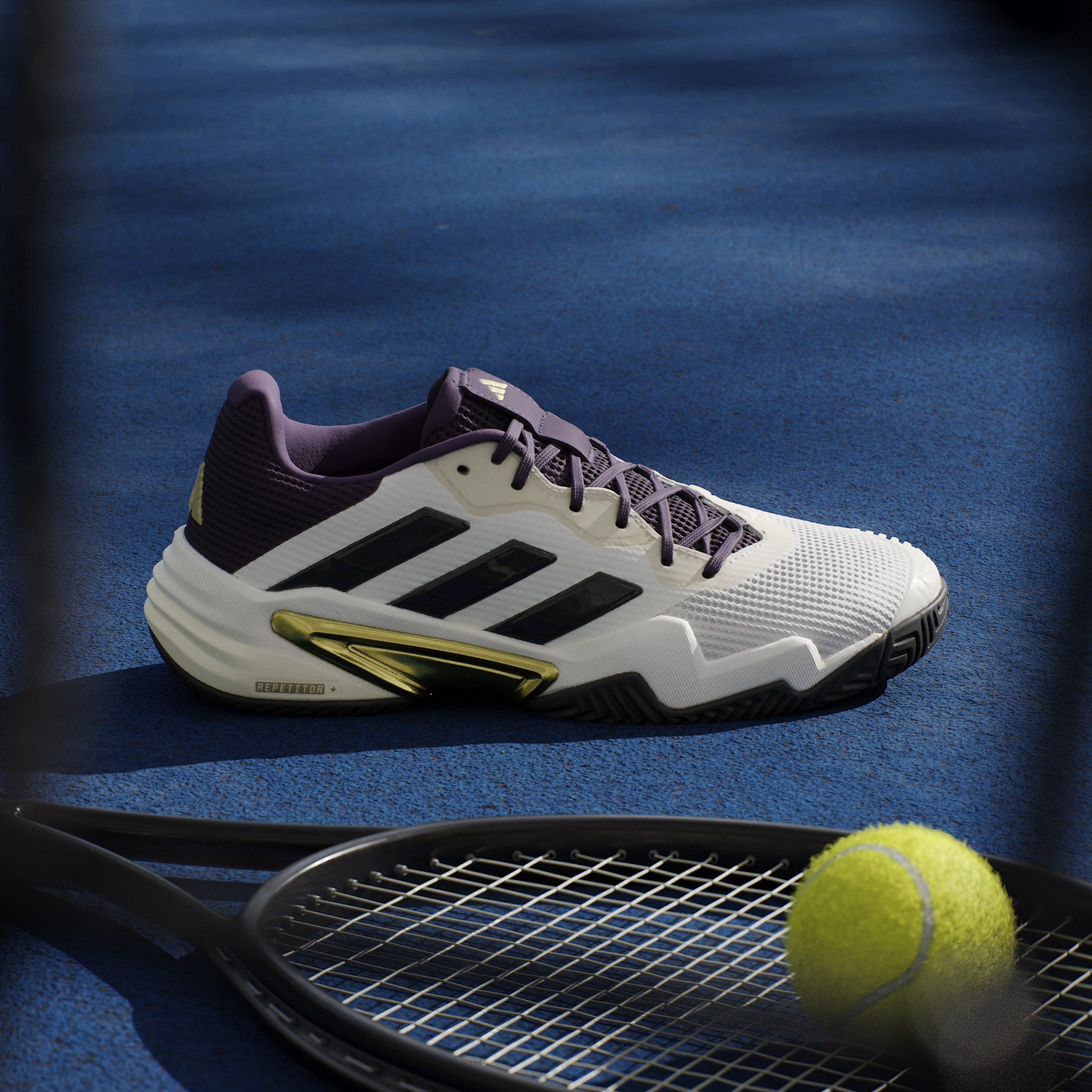 Jr1499 16 Footwear Photography Heromrktng View 3