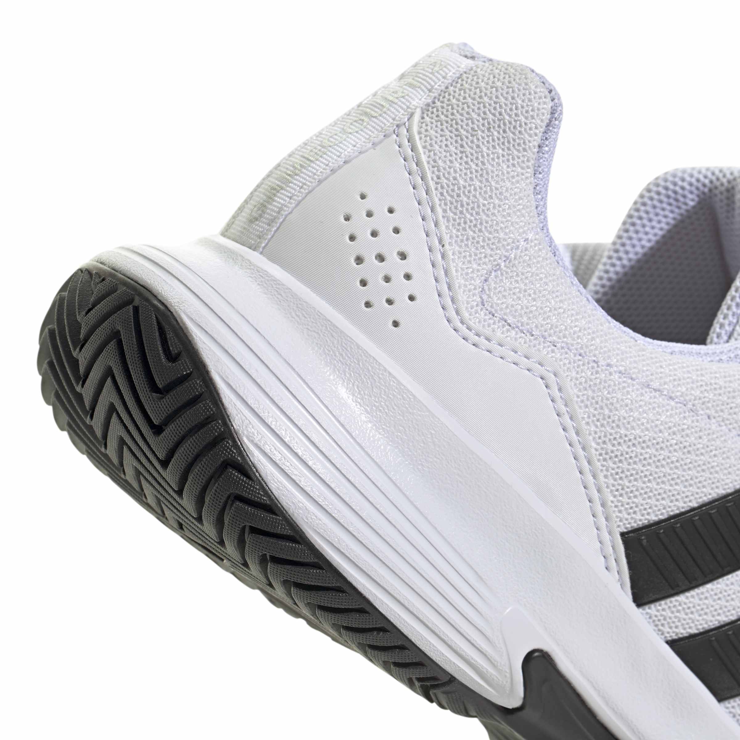 ‏‏ki0781 8 Footwear Photography Detail View 1 White עותק
