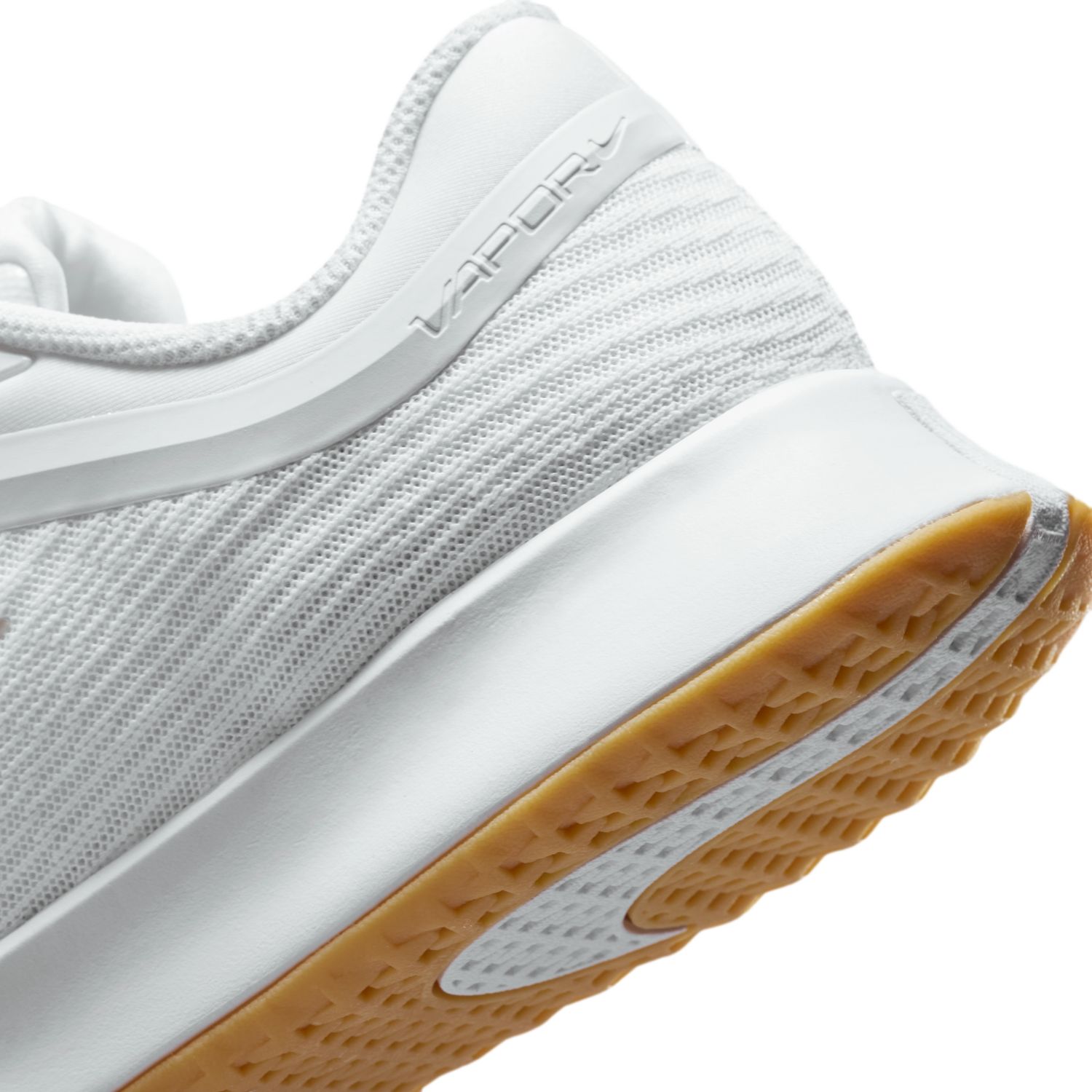 נעלי טניס נשים נייקי NIKECOURT VAPOR PRO 3 לבן — תקריב פרטים