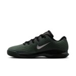 נעלי טניס גברים נייקי NIKECOURT VAPOR 12 PREMIUM ירוק קאמו — מבט צד