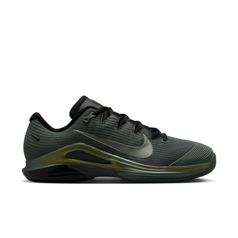נעלי טניס גברים נייקי NIKECOURT VAPOR 12 PREMIUM ירוק קאמו — מבט צד נגדי