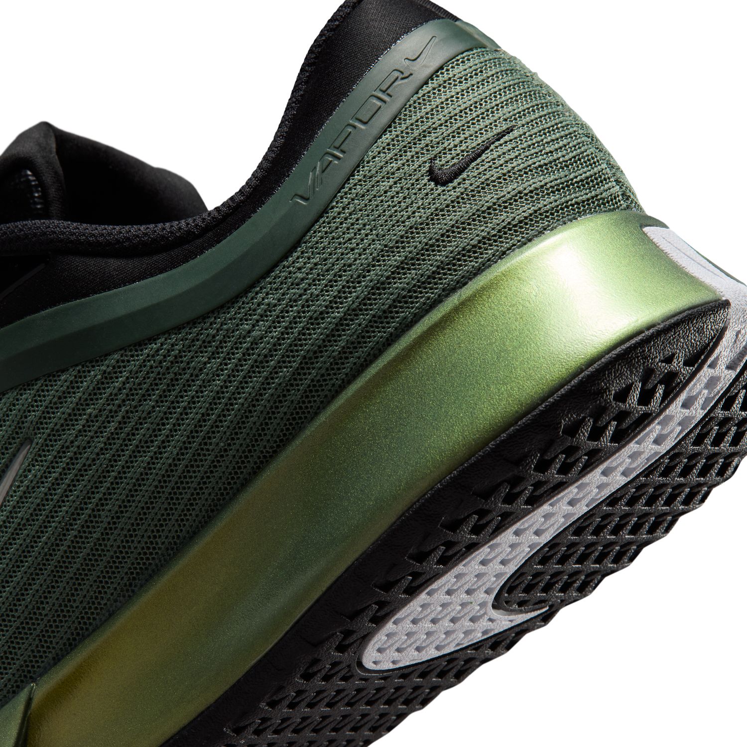 נעלי טניס גברים נייקי NIKECOURT VAPOR PRO 3 PREMIUM ירוק קאמו — תקריב פרטים