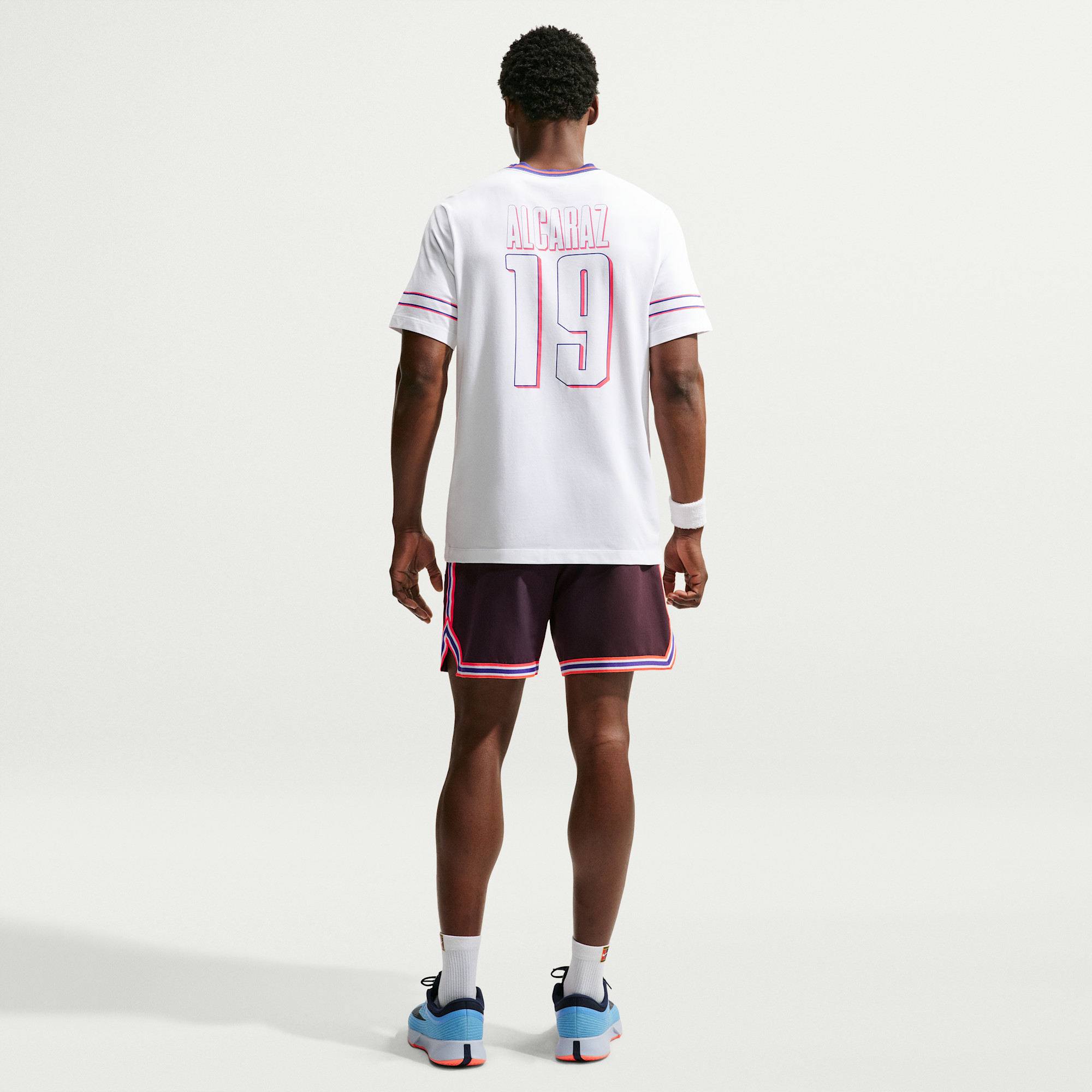 NIKECOURT SLAM RED MEN'S DRI-FIT TENNIS SHORTS מכנסיים קצרים טניס גברים נייקי — לבוש מאחור