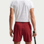NIKECOURT SLAM RED MEN'S DRI-FIT TENNIS SHORTS מכנסיים קצרים טניס גברים נייקי — תקריב מאחור