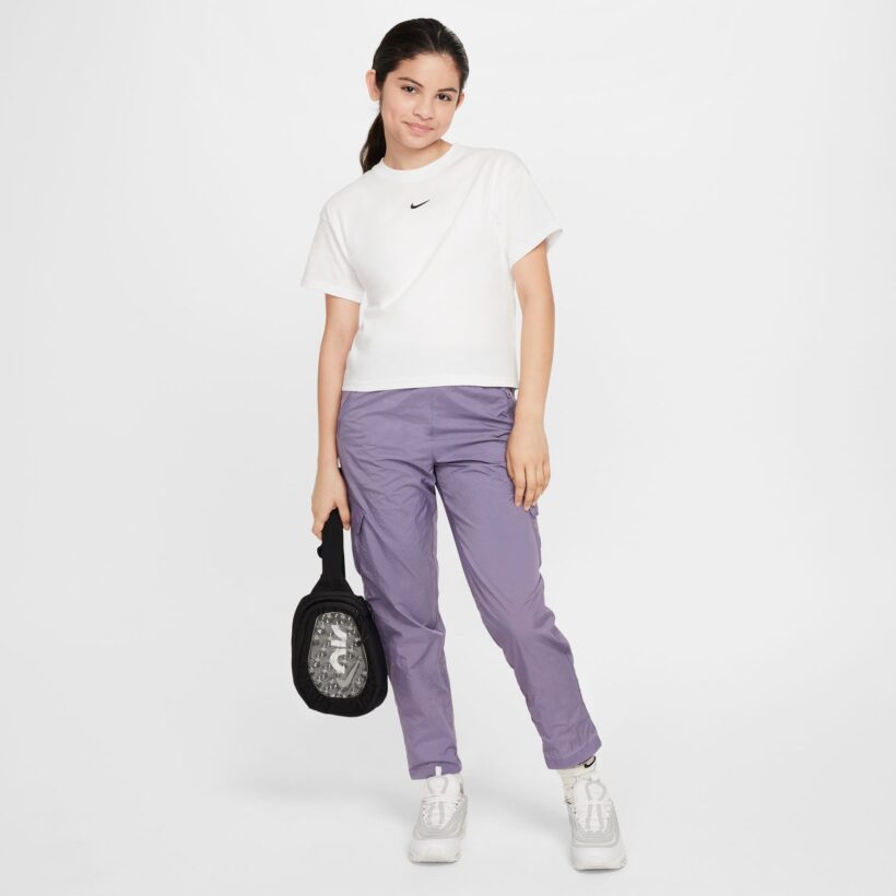 NIKE SPORTSWEAR ESSENTIAL BIG KIDS' (GIRLS') T-SHIRT חולצת טניס ילדים נייקי